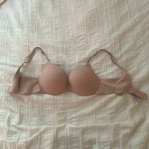 Victoria’s Secret seamless bra